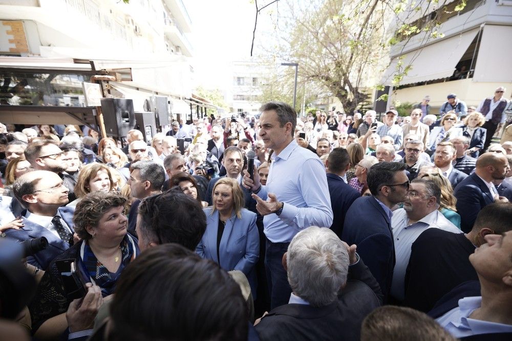 Περιοδεία του Κυριάκου Μητσοτάκη στο Μοσχάτο: ψήφος εμπιστοσύνης των πολιτών