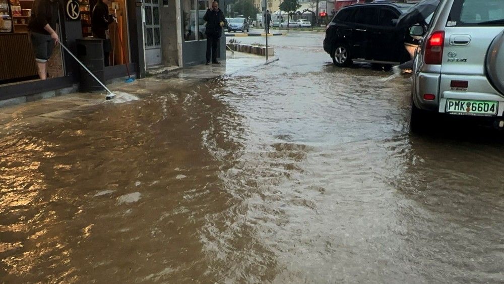 Τουρκία: πλημμύρες στην Άγκυρα εξαιτίας ισχυρής καταιγίδας