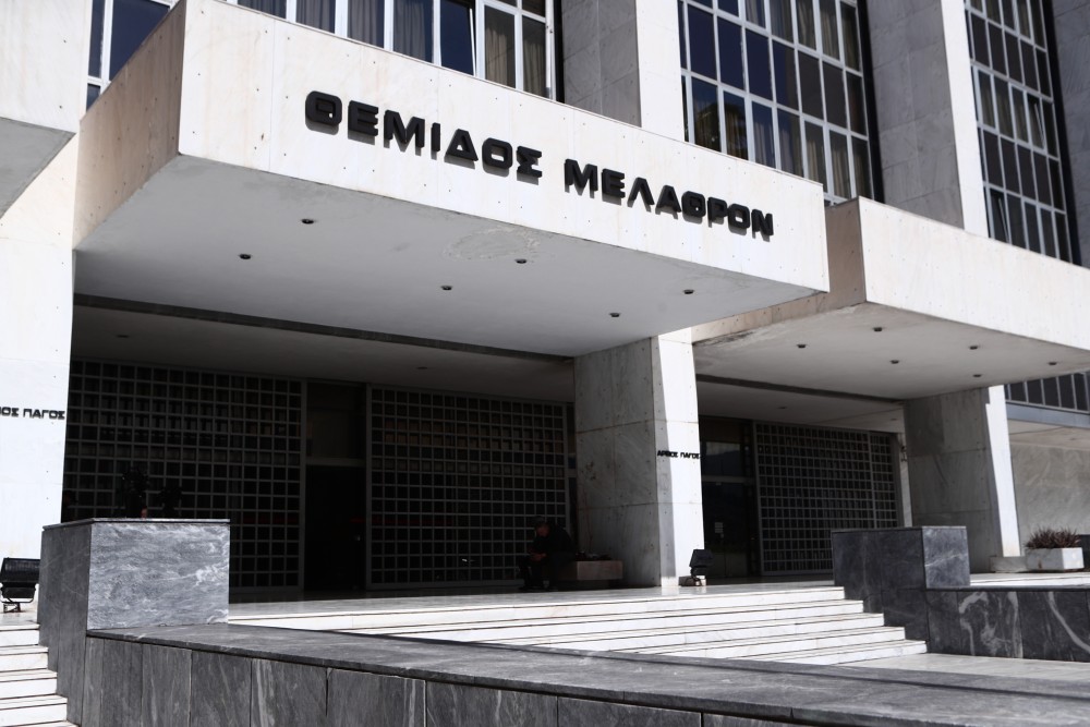 Έρευνα για τη «Μαφία της Μυκόνου» ζητεί η εισαγγελέας του Αρείου Πάγου