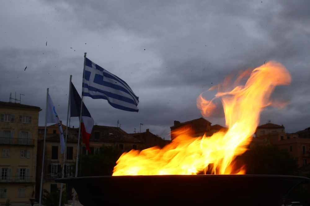 Γιάννης Αντετοκούνμπο-Αντιγόνη Ντρισμπιώτη: αυτοί που θα κρατήσουν ψηλά τη γαλανόλευκη