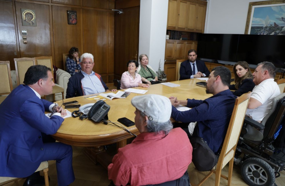 Συνάντηση του Άδωνι Γεωργιάδη με τον Πανελλήνιο Σύλλογο Παραπληγικών