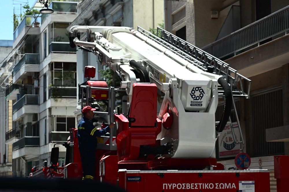 Φωτιά σε διαμέρισμα στο κέντρο της Αθήνας - Νεκρά δύο αδέλφια