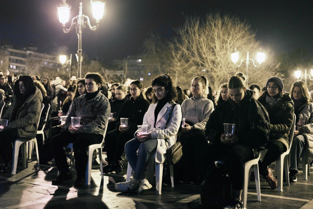 Τέμπη: στον... αέρα τα δήθεν 28 αταυτοποίητα θύματα του σιδηροδρομικού δυστυχήματος