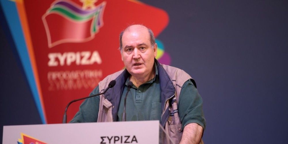 Ο Φίλης κρατά αποστάσεις από τον Τσίπρα και συμφωνεί με τη Ντόρα