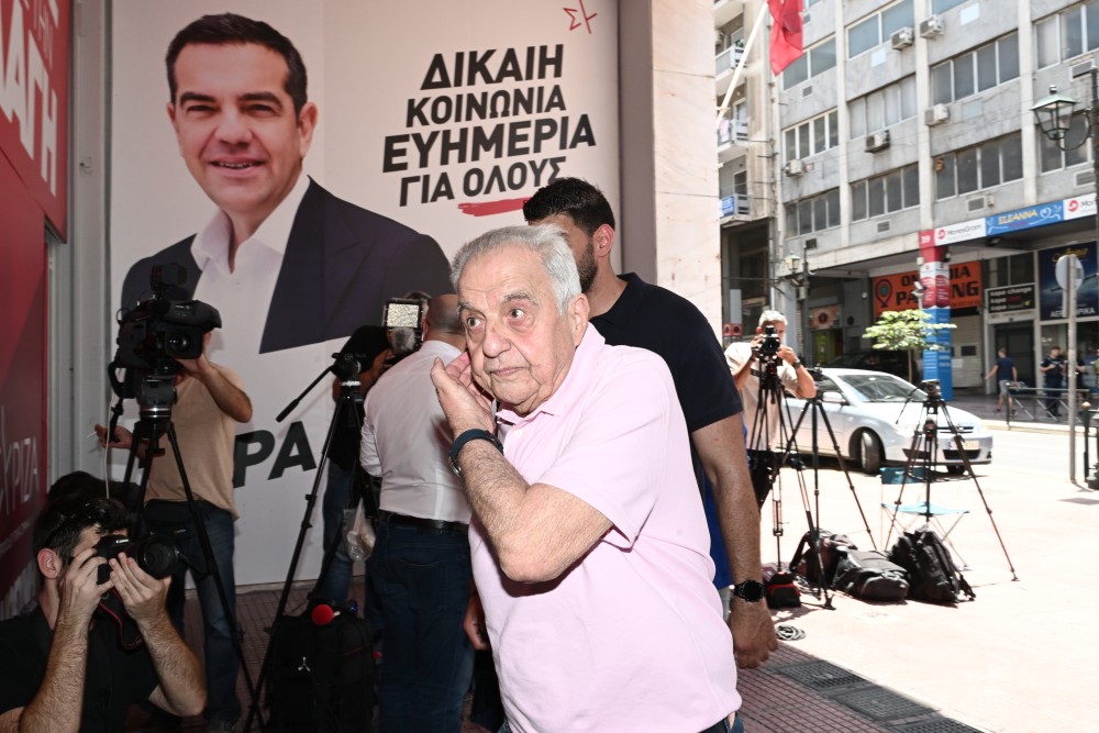 Στο νοσοκομείο με έμφραγμα ο Αλέκος Φλαμπουράρης