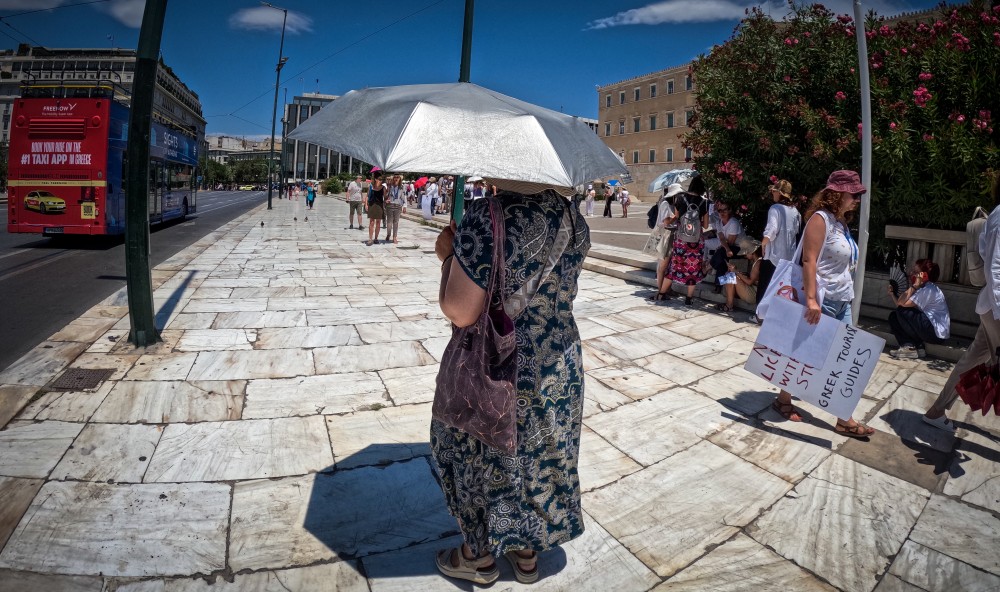 Καύσωνας διαρκείας: στους 41 βαθμούς σκαρφαλώνει ο υδράργυρος