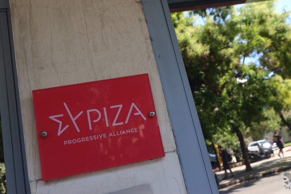 Πόλεμος της μαντινάδας στον ΣΥΡΙΖΑ: «Zεις τη μεγάλη σου στροφή γύρω απ’ τον εαυτό σου» απαντά ο Μωραΐτης στον Πολάκη