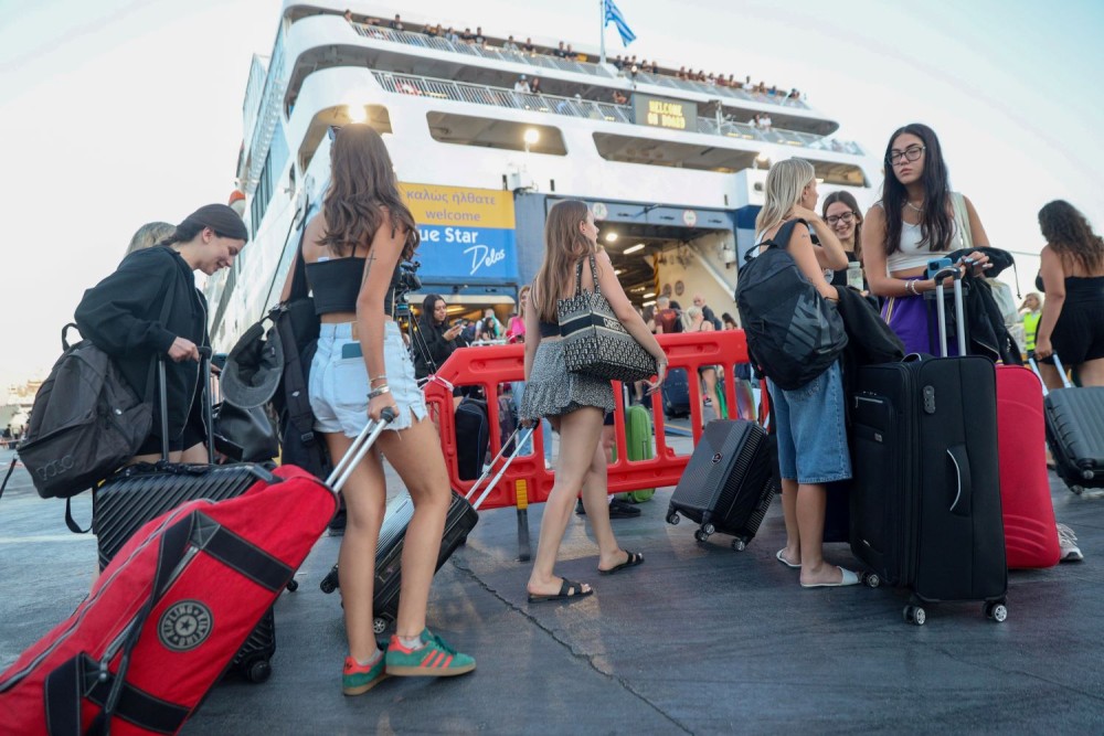 Σαρωτικοί έλεγχοι από το υπουργείο ναυτιλίας για τις τιμές στα ακτοπλοϊκά