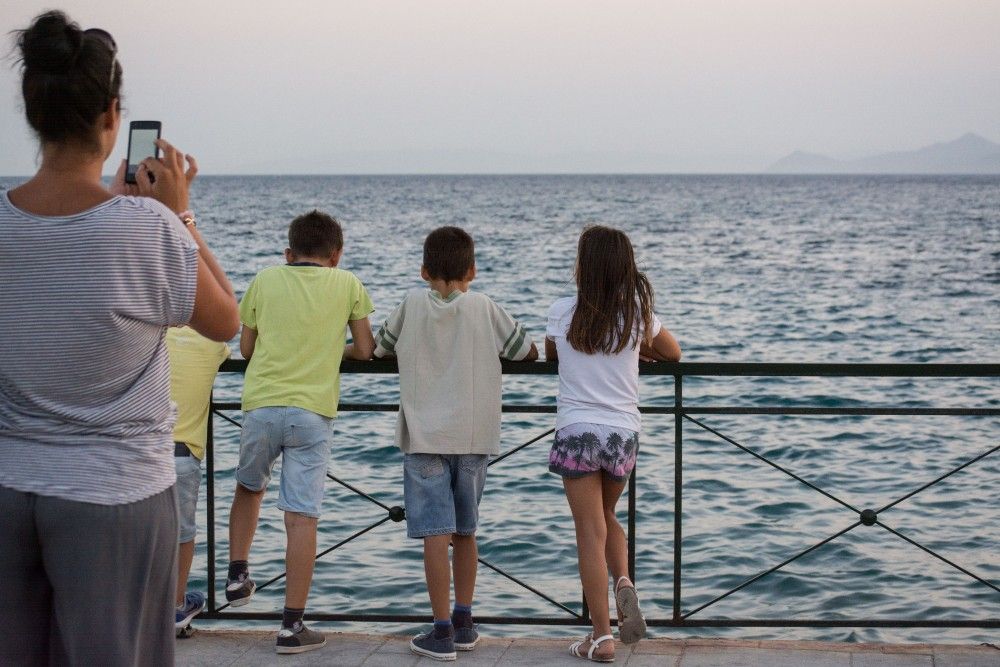 Σήμερα η εξειδίκευση των μέτρων για τη στήριξη των οικογενειών