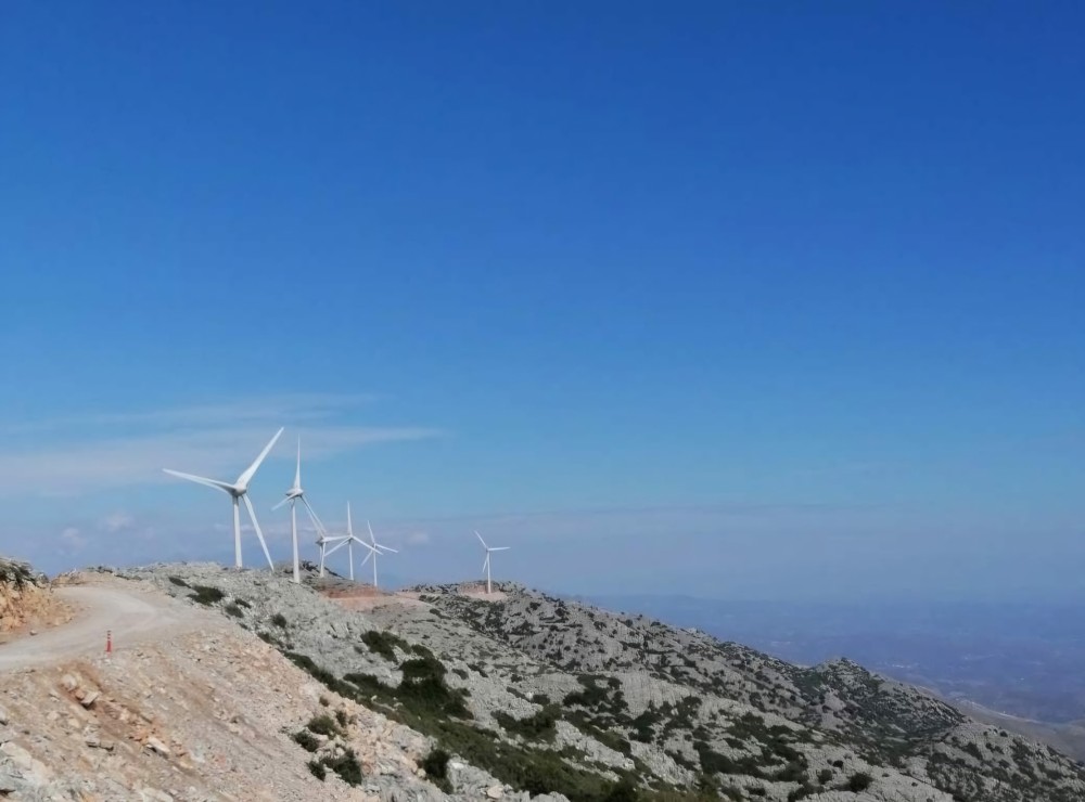 Όμιλος ΔΕΗ: στρατηγική συμφωνία για εξαγορά ΑΠΕ στην Ελλάδα από τους ομίλους Κοπελούζου & Σαμαρά