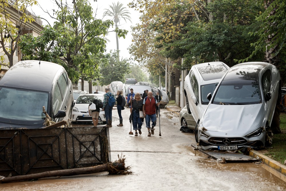 Κραυγή απόγνωσης από Έλληνα κάτοικο στη Βαλένθια: «Ζήσαμε σκηνές αποκάλυψης»