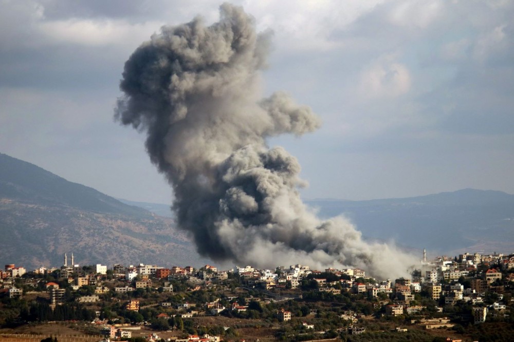 Το Ισραήλ εξετάζει συμφωνία εκεχειρίας με τη Χεζμπολάχ