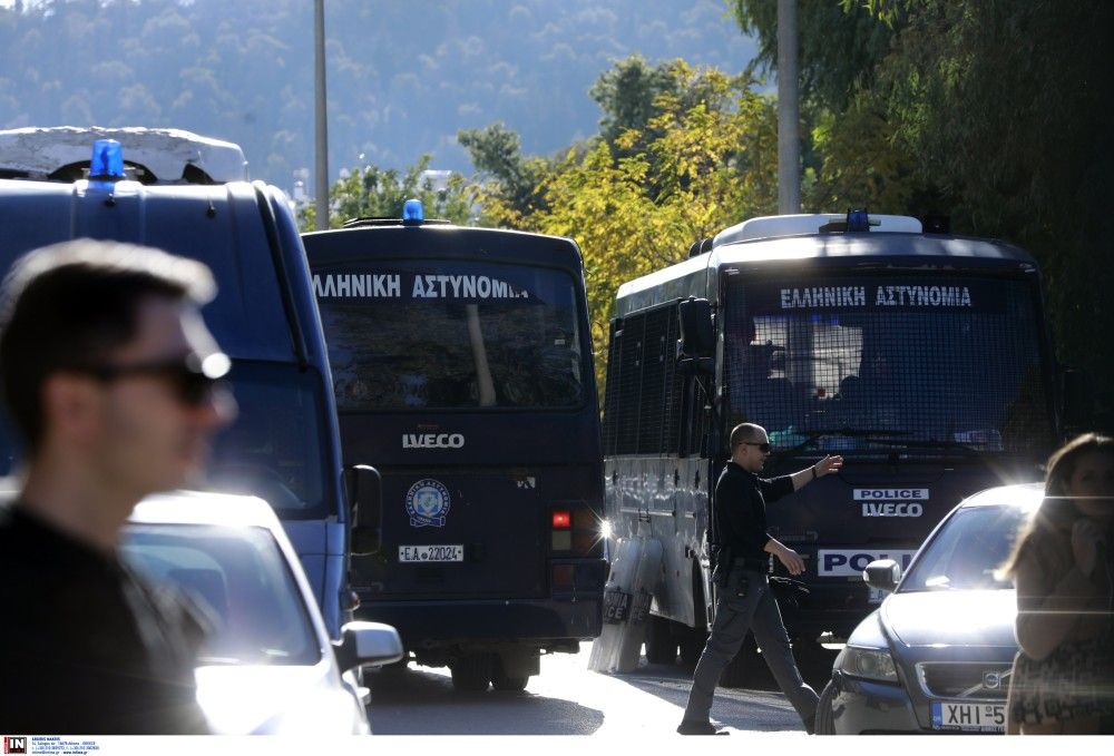 Στη φυλακή οι δύο κατηγορούμενοι για τη διπλή δολοφονία στη Γλυφάδα