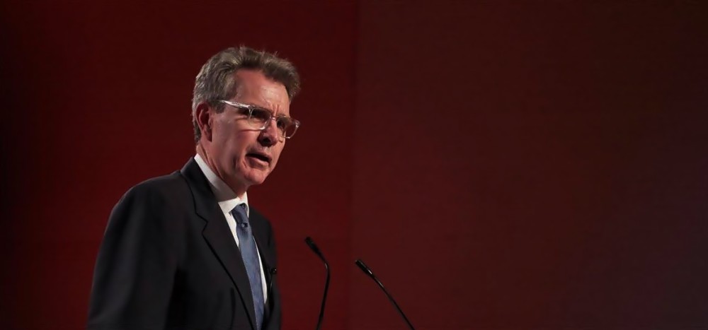 Geoffrey Pyatt: Η κυβέρνηση κατάφερε μέσα σε 12 μήνες ό,τι δεν έχει γίνει σε 12 χρόνια