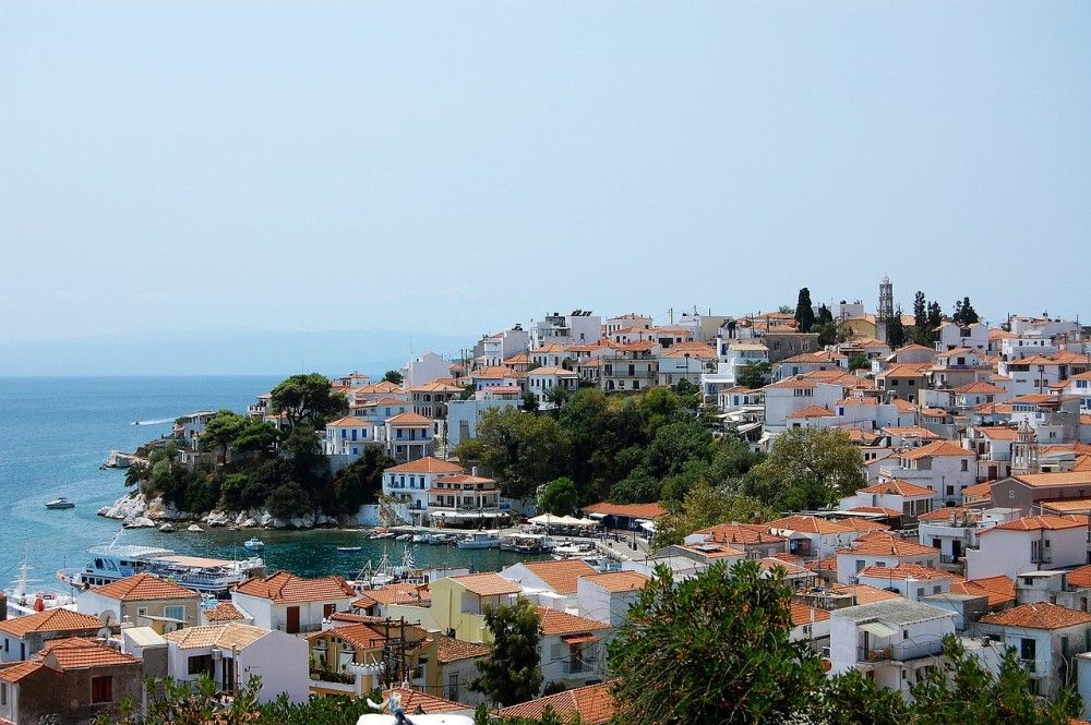 Στη Σκιάθο ο Σεΐχης του Κατάρ