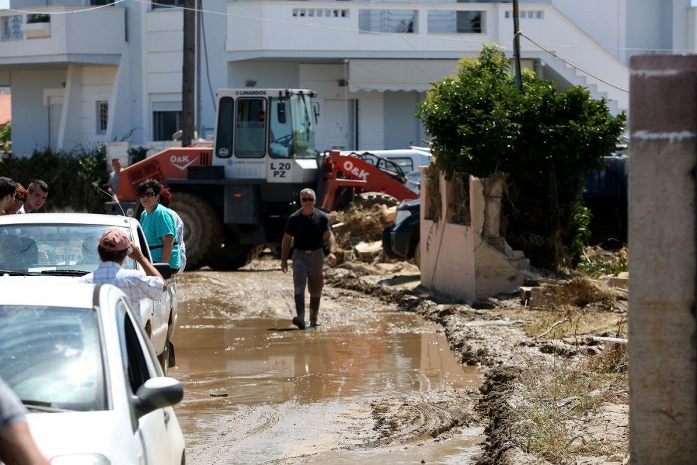 Αποκαθίσταται η ηλεκτροδότηση στην Εύβοια