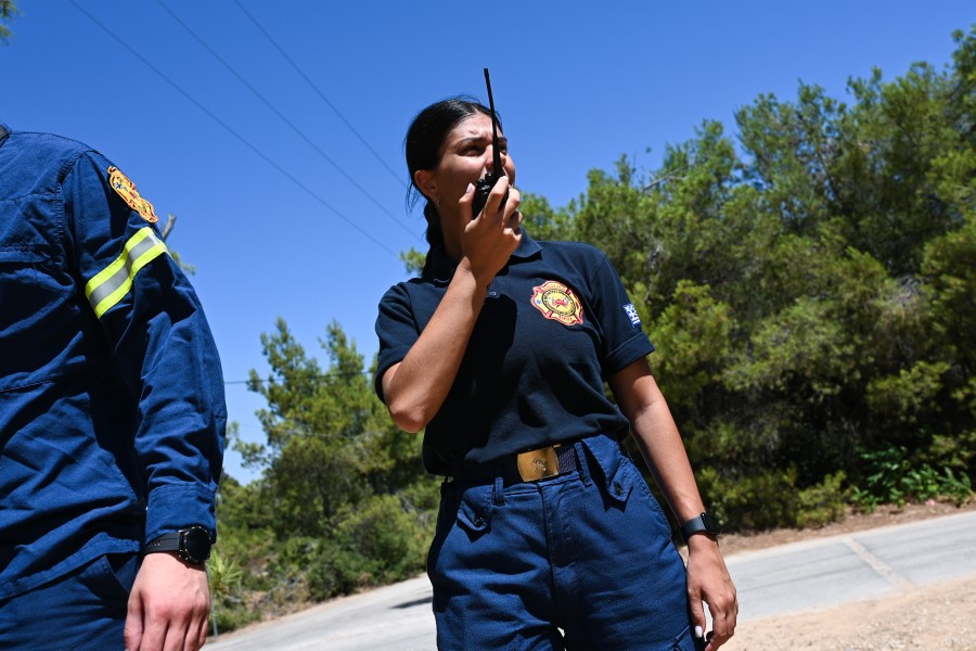 Φωτιές: Μακριά από Πάρνηθα καίει το μέτωπο των Δερβενοχωρίων-Καλύτερη η εικόνα σε Λουτράκι, Κουβαρά