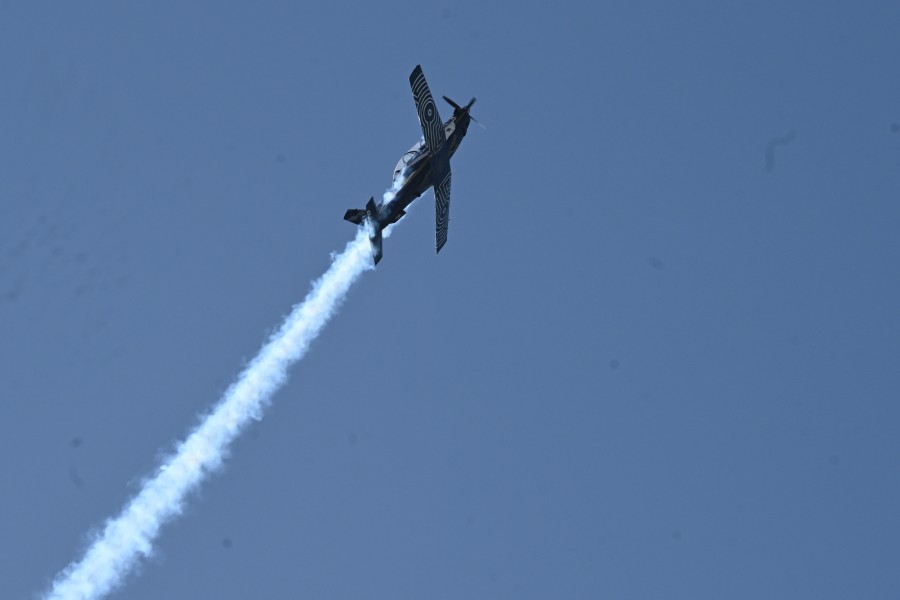 Aεροπορική επίδειξη στον Φλοίσβο για τη γιορτή του Αρχαγγέλου Μιχαήλ παρουσία του Νίκου Δένδια (φωτογραφίες)