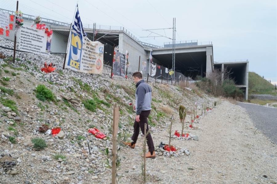 Πιο λαϊκιστής και από τον Τραμπ: απαράδεκτο σόου Κασσελάκη στα Τέμπη